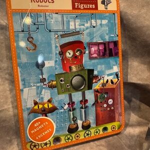 Magnet Red and‎ Green Learning Robots Set